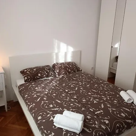 Rossella 3 *